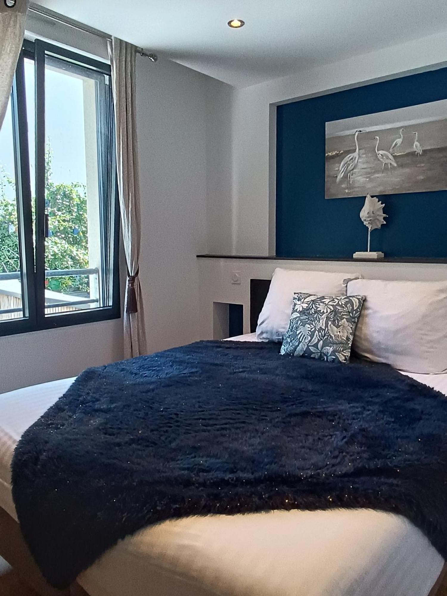 Les Suites De Bougainville Конкарно Номер фото